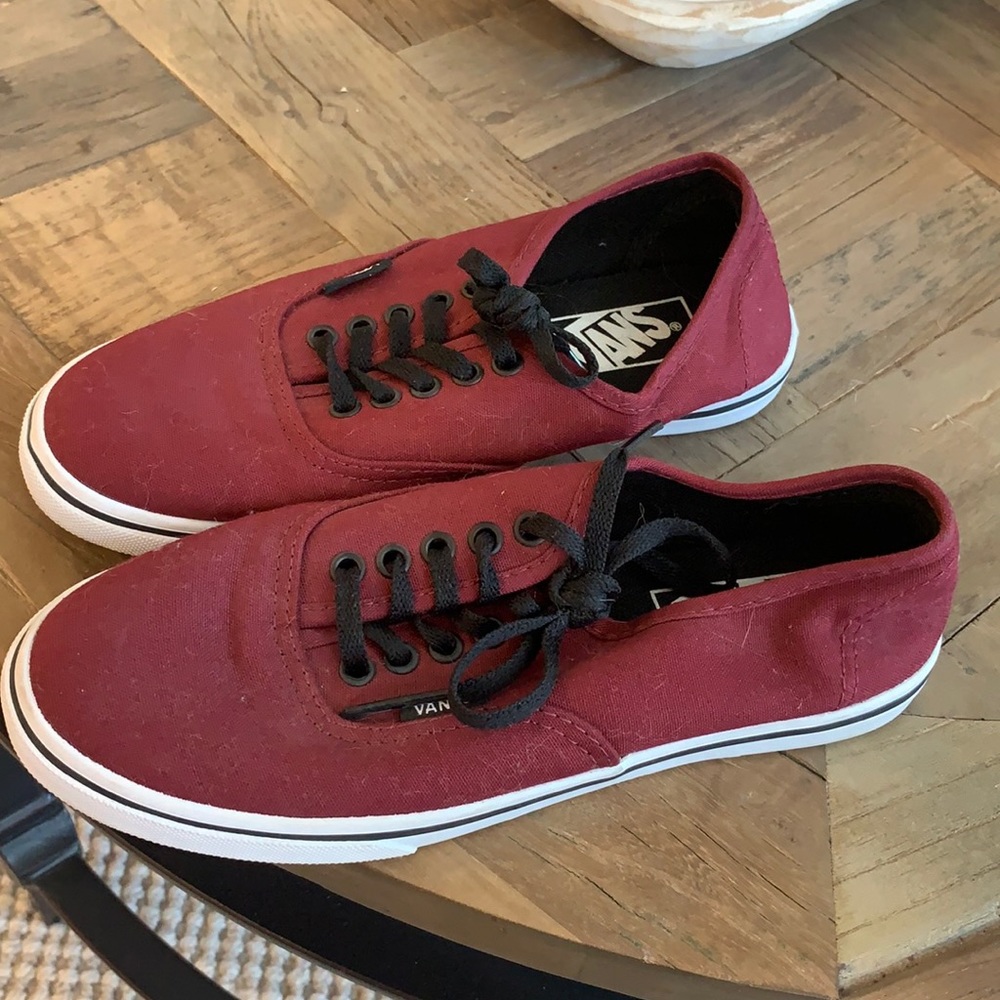 Vans Authentic Maroon Women 5 Men 3.5